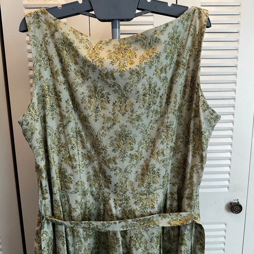 ⭐️host pick⭐️ Pinup Couture/Heart of Haute Monique Dress Cinderella Green 3X - Picture 4 of 14